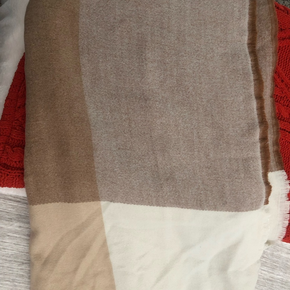 Scarf - Picture 2 of 3